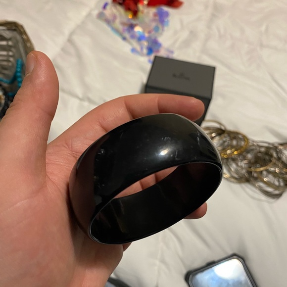 BLACK ACRYLIC BRACELET - Picture 7 of 7